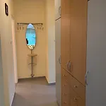 Marianna Apartmanhaz דירה *